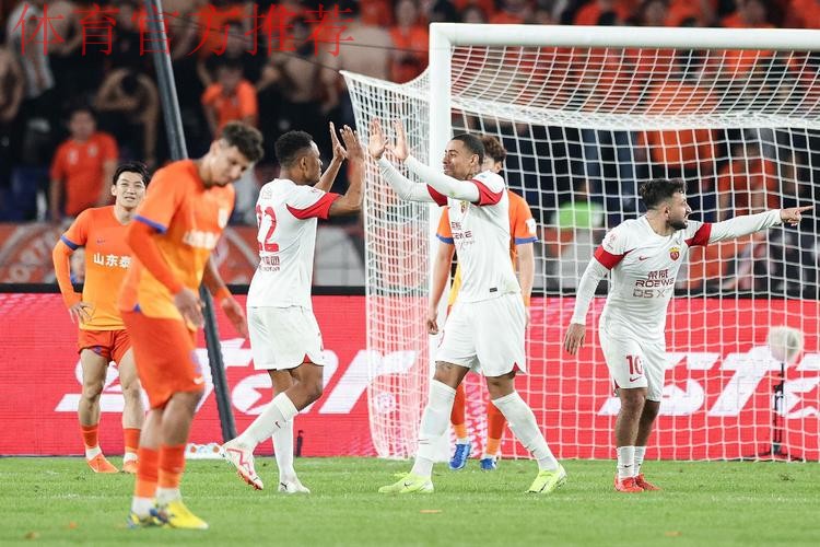 2024中国足协杯综述： 海港泰山联手奉献精彩对决 赛事升级“全民足球”理念凸显